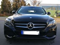 gebraucht Mercedes C200 Avantgarde+Distr.+AHK+360°+PANO+Leder+LED+Sitzh