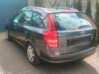 Gebraucht Kia Ceed Sportswagon 90 PS (66 kW) 2011 Rot Kombi