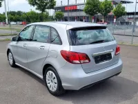 Gebraucht Mercedes B200 136 PS (100 kW) 2018 Silber Van / Kleinbus