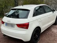 Gebraucht Audi A1 Attraction 86 PS (63 kW) 2012 Weiß Kleinwagen