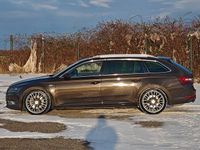 Gebraucht Skoda Superb LAURIN & KLEMENT 280 PS (205 kW) 2016 Braun Kombi