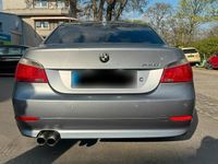 Gebraucht BMW 530 231 PS (169 kW) 2003 Grau Limousine