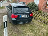 Gebraucht BMW 318 143 PS (105 kW) 2010 Schwarz Kombi