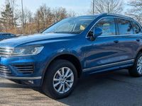 Gebraucht VW Touareg Exclusive 262 PS (192 kW) 2016 Blau SUV