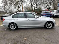 Gebraucht BMW 318 136 PS (100 kW) 2015 Silber Limousine