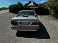 Gebraucht Mercedes E320 224 PS (164 kW) 2000 Silber Limousine