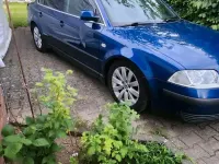 Gebraucht VW Passat 131 PS (96 kW) 2000 Blau Limousine