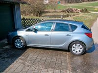 Gebraucht Opel Astra 100 PS (73 kW) 2011 Silber Limousine