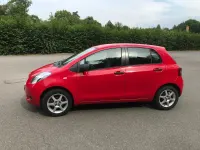 Gebraucht Toyota Yaris Cool 69 PS (50 kW) 2006 Rot Kleinwagen
