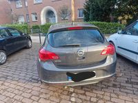 Gebraucht Opel Astra Edition 120 PS (88 kW) 2013 Grau Limousine