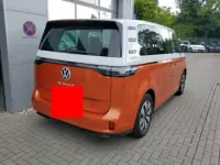 Gebraucht VW ID. Buzz Pro 150 kW (204 PS) 2023 Candyweiß/energetic orange me Van / Kleinbus