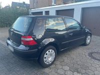 Second-hand VW Golf IV 2003 Negru Hatchback
