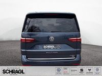 Gebraucht VW Multivan Style 150 PS (110 kW) 2023 Starlight blue metallic Van