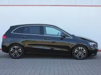 Second-hand Mercedes B180 Progressive 116 CP (85 kW) 2025 Negru Monovolum