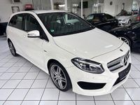 Gebraucht Mercedes B200 AMG line 156 PS (114 kW) 2017 Weiß Van / Kleinbus