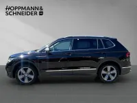 Gebraucht VW Tiguan Allspace Elegance 190 PS (139 kW) 2022 Deep black perleffekt SUV