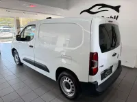 Gebraucht Opel Combo 102 PS (75 kW) 2022 Weiß Van / Kleinbus