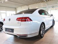 Gebraucht VW Passat Highline 239 PS (175 kW) 2015 Weiß Limousine