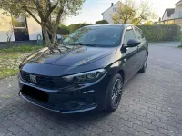 Usado Fiat Tipo 131 CV (96 kW) 2024 Negro Familiar
