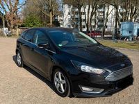 Gebraucht Ford Focus 125 PS (91 kW) 2015 Schwarz Limousine