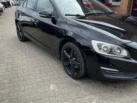 Gebraucht Volvo S60 150 PS (110 kW) 2015 Schwarz Limousine