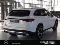 Gebraucht Mercedes GLC300e 204 PS (150 kW) 2023 Unilack polarweiß SUV