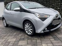 Gebraucht Toyota Aygo Team 72 PS (52 kW) 2020 Silber Kleinwagen