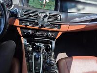 Gebraucht BMW 520 185 PS (136 kW) 2014 Blau Kombi