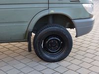 Używany Mercedes Sprinter 129 KM (94 kW) 2004 Zielony Van
