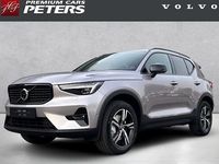 Neu Volvo XC40 Plus 197 PS (144 kW) 2026 Silber SUV