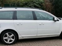 Gebraucht Volvo V70 181 PS (133 kW) 2016 Weiß Kombi