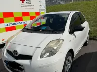Gebraucht Toyota Yaris 80 PS (58 kW) 2009 Weiß Kleinwagen