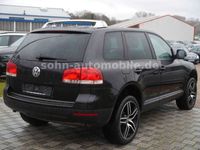 gebraucht VW Touareg V6 4x4 Aut./Leder/Xenon/Navi/SHZ/AHK/20"