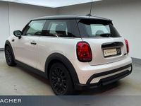 Używany Mini Cooper Classic 136 KM (100 kW) 2023 Biały Hatchback