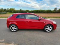 Second-hand Kia Ceed 143 CP (105 kW) 2008 Roșu Hatchback