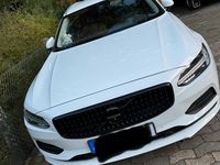 Gebraucht Volvo V90 Momentum 190 PS (139 kW) 2020 Weiß Kombi