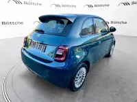 Gebraucht Fiat 500e 86 kW (118 PS) 2023 Ozean grün Kleinwagen