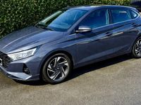 Gebraucht Hyundai i20 101 PS (74 kW) 2023 Grau Kleinwagen