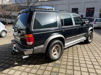 Second-hand Ford Explorer 207 CP (152 kW) 1998 Negru SUV
