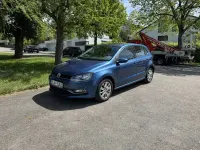 Gebraucht VW Polo Comfortline 90 PS (66 kW) 2015 Blau Kleinwagen