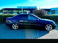 Gebraucht Mercedes C320 218 PS (160 kW) 2000 Blau Limousine