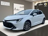 Gebraucht Toyota Corolla Hybrid Team 122 PS (89 kW) 2023 Weiß Limousine