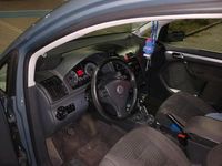 Gebraucht VW Touran 140 PS (102 kW) 2005 Andere farben Van / Kleinbus