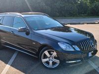 Gebraucht Mercedes E250 204 PS (150 kW) 2012 Schwarz Limousine