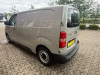 Gebraucht Peugeot Expert 116 PS (85 kW) 2018 Grau Van