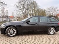 Gebraucht BMW 320 Advantage 184 PS (135 kW) 2019 Schwarz Kombi