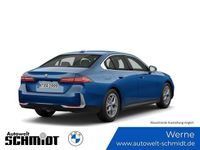 Gebraucht BMW 520 Sport Line 197 PS (144 kW) 2025 Blau Limousine