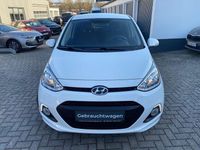 Gebraucht Hyundai i10 67 PS (49 kW) 2017 Weiß Kleinwagen