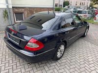 Gebraucht Mercedes E280 Elegance 231 PS (169 kW) 2008 Blau Limousine