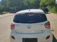 Gebraucht Hyundai i10 67 PS (49 kW) 2016 Weiß Kleinwagen
